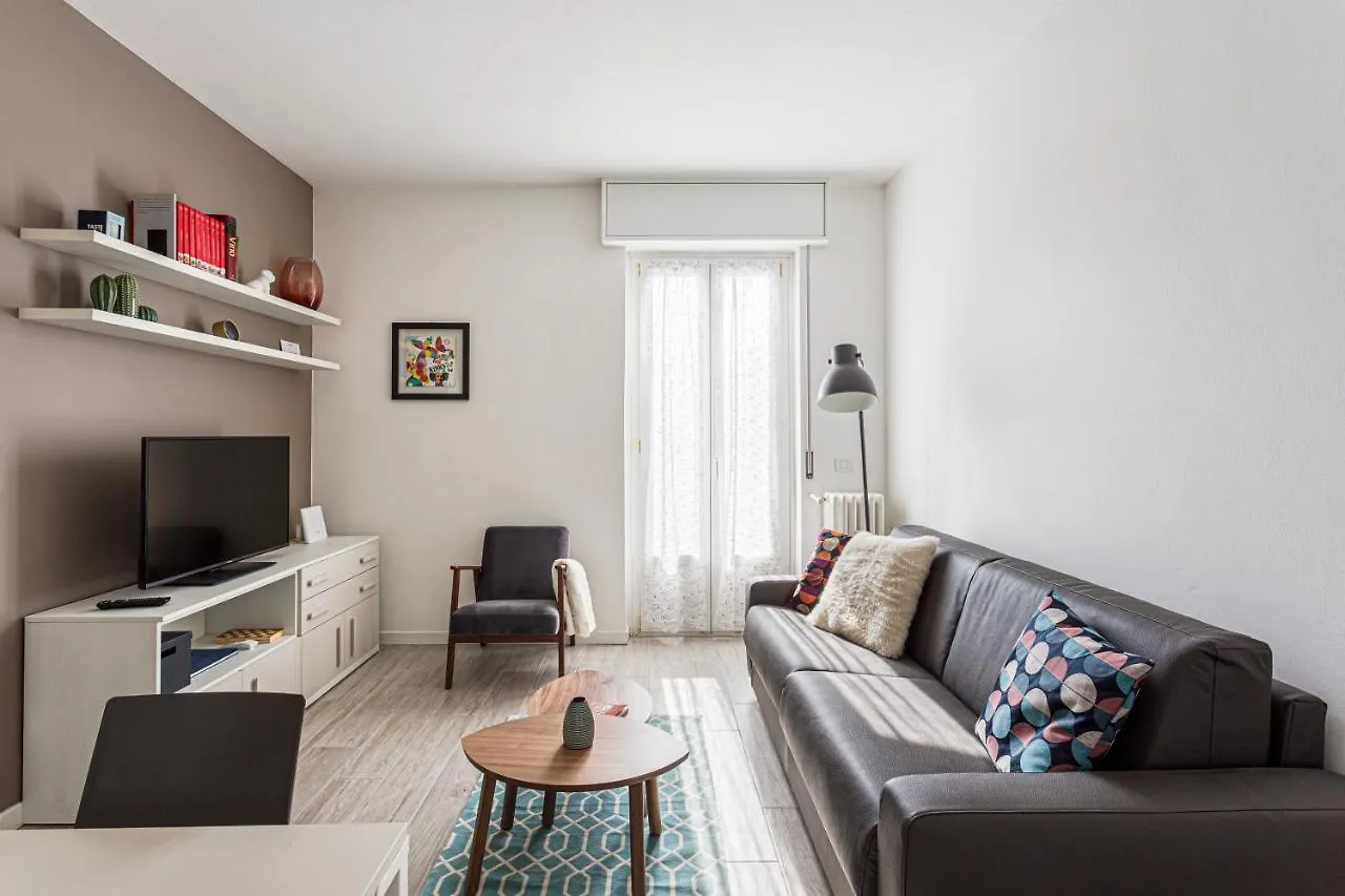 Amazing 2 Bedrooms Apt - Yellow Line Milan Italy