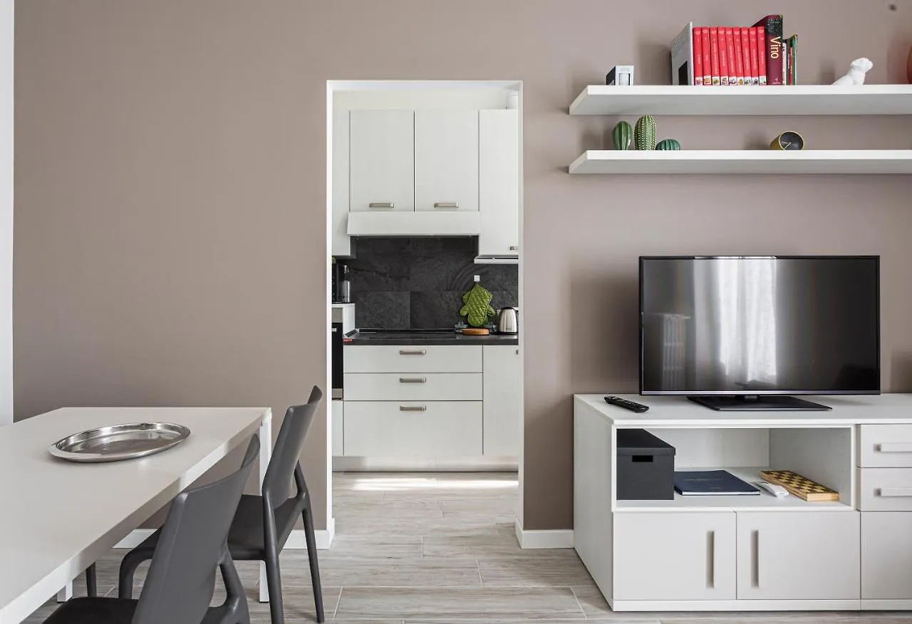 Apartment Amazing 2 Bedrooms Apt - Yellow Line Milan