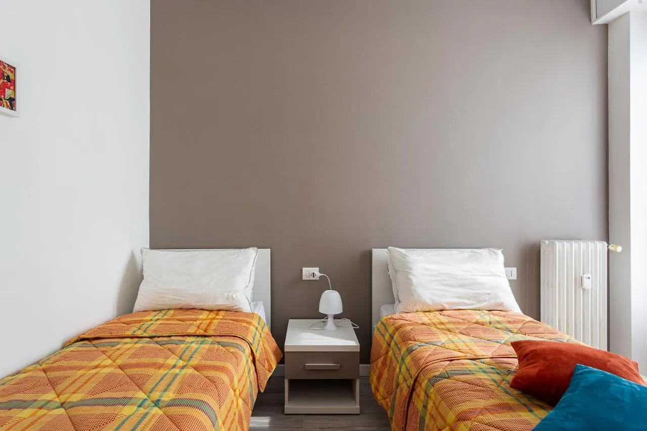Amazing 2 Bedrooms Apt - Yellow Line Milan Apartment