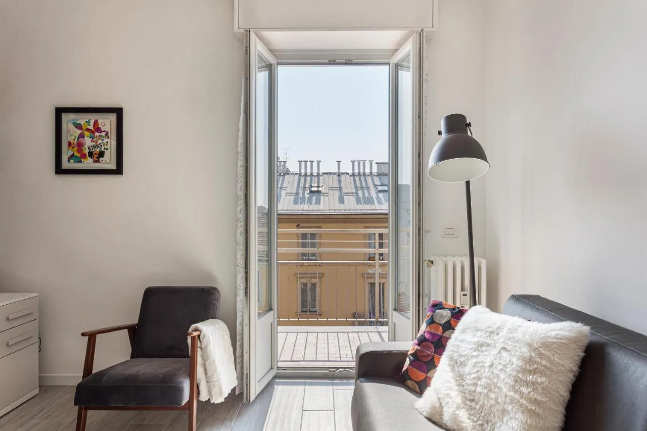Amazing 2 Bedrooms Apt - Yellow Line Milan
