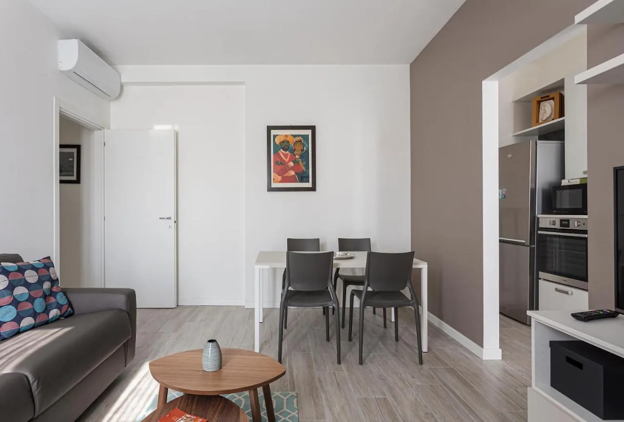 Amazing 2 Bedrooms Apt - Yellow Line Milan 0*,  Italy